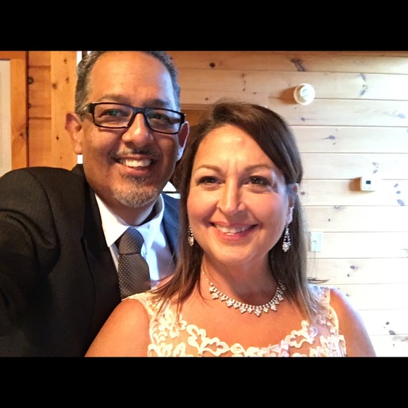 Meet your Posher, Colleen - Picture 2 of 3